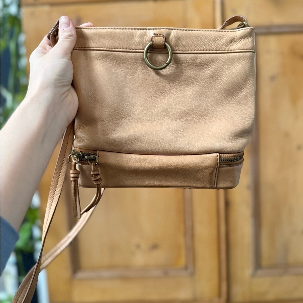 MARGOT Tan Leather Shoulder Bag Crossbody - Picture 4 of 8